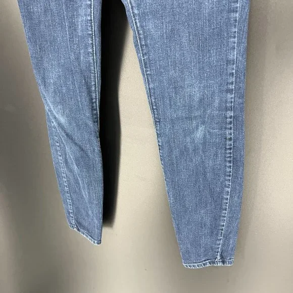 Vineyard Vines - Size 2 - Blue Skinny Jeans - Picture 3 of 9